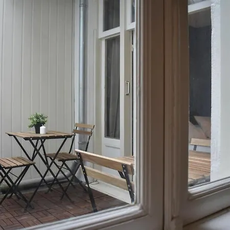 Bed & Breakfast Rembrandtplein House A *